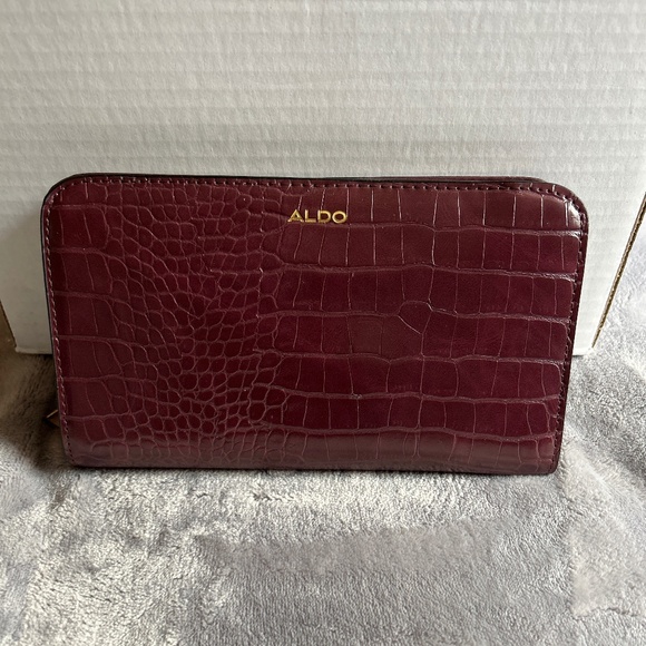 New Aldo Wallet - Picture 1 of 2